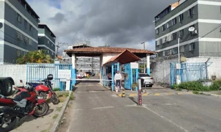 Imóvel 3097100 ['8444400300606'] - ['AVENIDA INDUSTRIAL URBANA,N. SN APTO. 103 BL 27, PONTO CERTO - CEP: 42800-133, CAMACARI - BAHIA'] ['Ponto Certo'] - ['Camaçari']/['BA'] - 1
