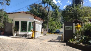 Imóvel 3083201 ['1444419136420'] - ['RUA DOS GUAXOS,N. 191 CS 2, CORUJAS - CEP: 25948-110, GUAPIMIRIM - RIO DE JANEIRO'] ['Caneca Fina'] - ['Guapimirim']/['RJ'] - 1