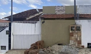 Imóvel 2726301 ['8444418606553'] - ['RUA IVA LIRA CORREIA,N. SN LT 05, QD 08-A, VISTA ALEGRE - CEP: 58365-557, ITABAIANA - PARAIBA'] [''] - ['Itabaiana']/['PB'] - 1