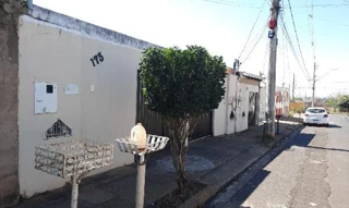 Imóvel 2400801 ['8444420406701'] - ['RUA DAS CALIANDRAS,N. 175 CS 02, QD 06, LT 30, LOT JARDIM CELIA - CEP: 38413-659, UBERLANDIA - MINAS GERAIS'] ['Chácaras Panorama'] - ['Uberlândia']/['MG'] - 1
