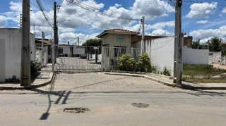 Imóvel 2630003 ['8787701283908'] - ['RUA DANIEL FERREIRA,N. SN CS 06, LOT ALVORADA - CEP: 44600-000, IPIRA - BAHIA'] [''] - ['Ipirá']/['BA'] - 1