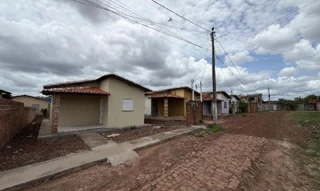 Imóvel 2635903 ['1444417475627'] - ['RUA ANTONIO FRANCISCO GOMES DE OLIVEIRA,N. 406, CENTRO - CEP: 64110-000, JOSE DE FREITAS - PIAUI'] [''] - ['José De Freitas']/['PI'] - 1