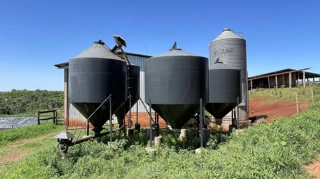 Imóvel 2650403 [''] - ['LOTE RURAL Nº 194-C, COM ÁREA DE 94.400 M² , LR Nº 194-C, 16º PER. FAZ. BRIT. - Confinamento NOVA SANTA ROSA Área de confinamento em bom estado, pronto para uso, propriedade possui'] [''] - ['Nova Santa Rosa']/['PR'] - 1