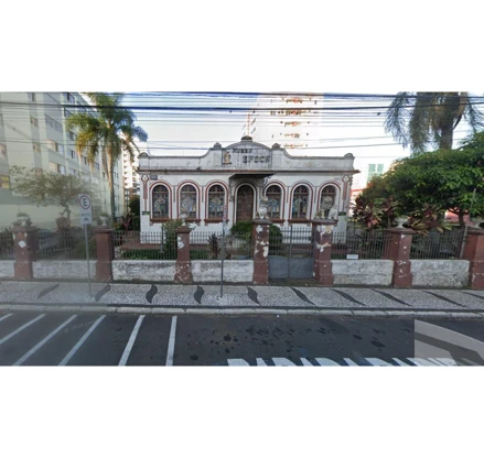 Casa em Ponta Grossa, Cara-Cara, PRAÇA ROOSEVELT, PR. Área: 481.1m2 - imagem 0