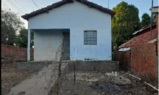 Imóvel 2990405 ['8444408602601'] - ['RUA SANTA CRUZ,N. 596, SANTA INES - CEP: 64390-000, DEMERVAL LOBAO - PIAUI'] [''] - ['Demerval Lobão']/['PI'] - 1