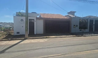 Imóvel 2902206 ['8444422619834'] - ['RUA DENIS PROVENZANI DE ALMEIDA,N. 706 LT 119 QD F, VILA RICA - CEP: 37901-115, PASSOS - MINAS GERAIS'] ['Jardim Vila Rica'] - ['Passos']/['MG'] - 1