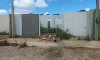 Imóvel 2395006 ['8787715651866'] - ['RUA ROSELI MARIA DE LIRA SILVA,N. 23 LT06 QD43, EUNO ANDRADE DA SILVA - CEP: 55100-000, BELO JARDIM - PERNAMBUCO'] [''] - ['Belo Jardim']/['PE'] - 1