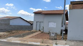 Imóvel 2576407 ['8444427758786'] - ['RUA ORLANDO ZERBINATI ( RUA 02),N. 257 LT 02 QD C, SANTA RITA - CEP: 37570-000, OURO FINO - MINAS GERAIS'] [''] - ['Ouro Fino']/['MG'] - 1