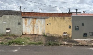 Imóvel 2370907 ['8016000088838'] - ['RUA DAS CAJAZEIRAS,N. 212 LT 18 QD 104, LOURDES - CEP: 38035-020, UBERABA - MINAS GERAIS'] ['Lourdes'] - ['Uberaba']/['MG'] - 1