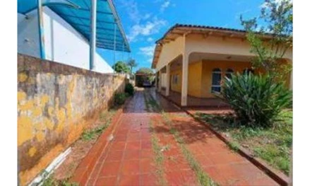 Casa em Alto Paraná, Centro, Rua José Anchieta, 1535 - Centro, PR. Área: 280.45m2