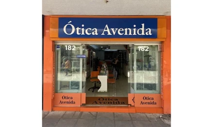 Loja em Uberaba, , Rua Artur Machado, nº 182 (antigo nº 50), esquina com a Avenida Leopoldino de Oliveira e Rua Alaor Prata, MG. Área: 96m2 - imagem 0