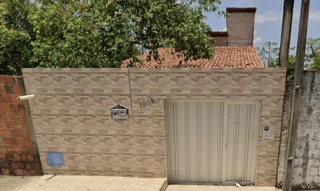 Imóvel 2730411 [''] - ['Rua João Sales, 1665, Lote 23 Quadra 02, Planalto Ayrton Senna , Fortaleza, CE, 60766085 Descrição do imóvel: Casa localizada na R. João Sales, nº 1655, com área edificada 132,00m2 e 456,45m2 de área do terreno. Matrícula: 36934 Estado de Ocupação: OCUPADO Débitos: Livre de débitos Link maps: https://maps.app.goo.gl/dFqEMU2RUFp65m6Q8 Regulatório: Sem pendências regulatórias Indisponibilidades: Não existem ônus e indisponibilidades FORMA DE PAGAMENTO: [...] 5.1 Os preços/l