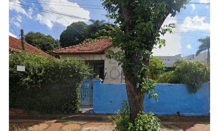 Casa em Sumaré, Centro, Rua Bandeirantes, 81 - Centro - Sumaré - SP, SP. Área: 11m2