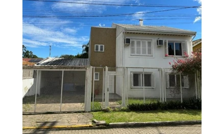 Casa em Viamão, São Lucas, Rua Mogno, 282- Unidade Habitacional AK 8, RS. Área: 657198.5m2