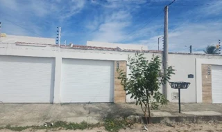 Imóvel 2395113 ['8444427624518'] - ['R RAIMUNDO EXPEDITO DA SILVA,N. 469 L,, LAGOINHA - CEP: 62886-700, HORIZONTE - CEARA'] ['Lagoinha'] - ['Horizonte']/['CE'] - 1