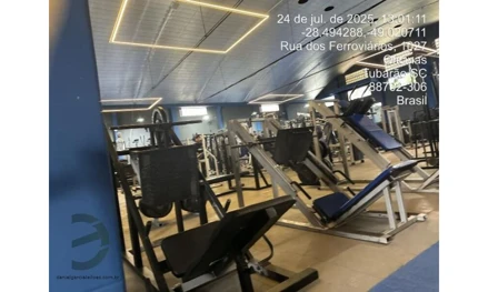Terreno em Tubarão, Oficinas, Rua dos Ferroviários, SC. Área: 692.22m2