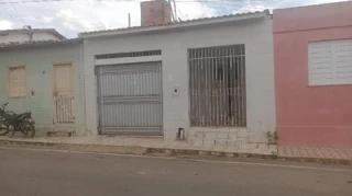 Imóvel 2692614 ['8444412996694'] - ['RUA JOSÉ SIQUEIRA FILHO,N. 200, CENTRO - CEP: 49517-000, PINHAO - SERGIPE'] [''] - ['Pinhão']/['SE'] - 1