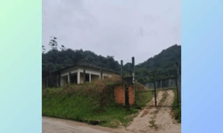 Imóvel 2714214 [''] - ['Rua Varginha, 1260, Rio Branco, Brusque, SC, 88350-700'] ['Rio Branco'] - ['Brusque']/['SC'] - 1