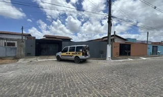 Imóvel 2710815 ['8444416758968'] - ['RUA PIAUI,N. 177 L 1063 Q 59, ESTIVAS - CEP: 59575-000, EXTREMOZ - RIO GRANDE DO NORTE'] [''] - ['Extremoz']/['RN'] - 1