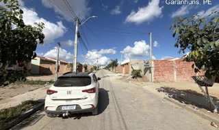 Imóvel 3093515 ['8787720274323'] - ['RUA LUIZ CARLOS DE CASTRO TEMOTEO,N. 105 LT 39 QD Q DOM IRINEU ROQUE SCHERER, DOM HELDER CAMARA - CEP: 55290-185, GARANHUNS - PERNAMBUCO'] [''] - ['Garanhuns']/['PE'] - 1