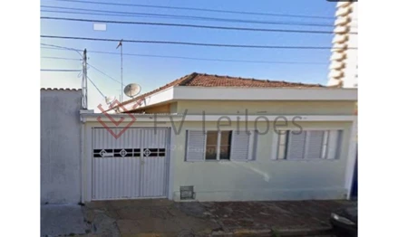 Casa em Franca, Vila Santos Dumont, Rua Augusta, 830, SP. Área: nullm2