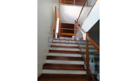 Casa em Santo André, Jardim Paraíso, Rua Ana Jarvis, 164, SP. Área: 227m2
