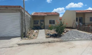 Imóvel 2908916 ['8787713804304'] - ['RUA CACTO,N. 80 CS 07, LUIZ GONZAGA - CEP: 55100-000, CARUARU - PERNAMBUCO'] [''] - ['Caruaru']/['PE'] - 1