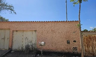 Imóvel 2265717 ['8444411498526'] - ['RUA ESTRADA ESMERALDAS - CAIO MARTINS,N. 58 CS 01, LOTE 48, QD 01, POUSADAS DO LAGO - CEP: 32803-150, ESMERALDAS - MINAS GERAIS'] ['Bairro Cidade Jardim'] - ['Esmeraldas']/['MG'] - 1