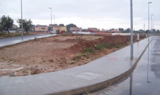 Imóvel 2955718 [''] - ['TERRENO COM ÁREA DE 300,00M² , FAZENDO FRENTE COM 53,00 M. COM A ESTRADA TRÊS BARRAS'] [''] - ['Joinville']/['SC'] - 1