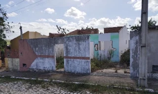 Imóvel 1771919 ['8555534704975'] - ['RUA HERMES DANTAS (ANTIGA R DOMINGOS SAVIO TITO),N. 70 LT 35 QD G, PLANALTO - CEP: 59570-000, CEARA-MIRIM - RIO GRANDE DO NORTE'] [''] - ['Ceará-Mirim']/['RN'] - 1