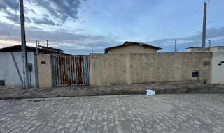 Imóvel 2319720 ['8444414298854'] - ['AVENIDA PREFEITO JOAO BATISTA LACERDA,N. 1222 LT 04 QD 11, CENTRO - CEP: 59650-000, ACU - RIO GRANDE DO NORTE'] [''] - ['Açu']/['RN'] - 1
