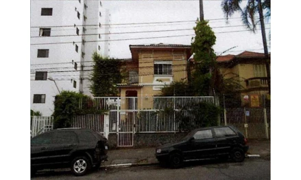 Casa em São Paulo, Barra Funda, Rua Vitorino Carmilo, 792, SP. Área: 10m2