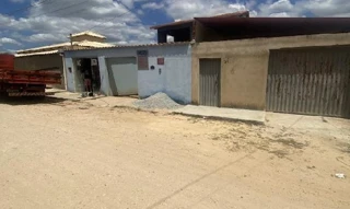 Imóvel 2542922 ['8444411496183'] - ['RUA OLINTO BAMBIRRA,N. 379 CS 02 LT 10 QD 26, NOVA ESMERALDAS - CEP: 32800-575, ESMERALDAS - MINAS GERAIS'] ['Novas Esmeraldas'] - ['Esmeraldas']/['MG'] - 1