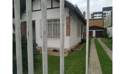 Casa em Joinville, Anita Garibaldi, Rua Eugênio Moreira 1047 casa, SC. Área: 570m2