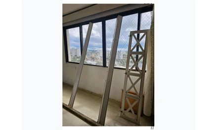 Apartamento em Taubaté, Centro, Avenida Tiradentes, nº 168, apto nº 152, 15º pavimento do Condomínio Residencial Plaza Alta, garagens nº 11, 27 e 32, Centro, Taubaté/SP, SP. Área: 321.77m2