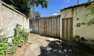 Imóvel 3050524 ['8444408818604'] - ['RUA ORIMAR SANTIAGO,N. 11 LT 01 QD 38, SANTIAGO - CEP: 38444-340, ARAGUARI - MINAS GERAIS'] ['Santiago'] - ['Araguari']/['MG'] - 1