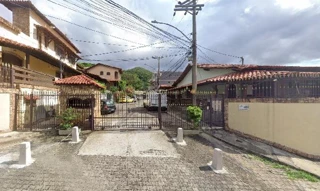 Imóvel 2726324 ['1444420452080'] - ['RUA GUAPIMIRIM,N. 400 CS 17, VILA VALQUEIRE - CEP: 21321-490, RIO DE JANEIRO - RIO DE JANEIRO'] ['Vila Valqueire'] - ['Rio de Janeiro']/['RJ'] - 1