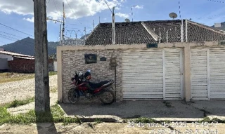 Imóvel 2900624 [''] - ['RUA VEREADOR PEDRO GILSON DE OLIVEIRA PAULA, N. 86, TR B LT 01 QD 13, OUTRA BANDA, LOTEAMENTO NOVO MANGUARAPE - MARANGUAPE/CE - CEP: 61000000, OUTRA BANDA'] ['Outra Banda'] - ['Maranguape']/['CE'] - 1