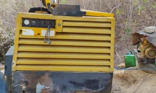 Imóvel 2606524 [''] - ['DOS BENS: LOCAL 001; A MOTONIVELADORA E SUCATA DE COMPRESSOR MARCA ATLAS COPCO GA1207 ESTÃO LOCALIZADOS NO CENTRO DE ARAÇUAÍ MG'] ['Centro'] - ['Araçuaí']/['MG'] - 1