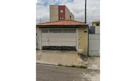 Casa em Taubaté, PIRACANGAGUÁ, RUA GILSON DE ANDRADE REZENDE, 92, SP. Área: 110m2