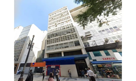 Comercial em São Paulo, República, Rua Barão de Itapetininga, 151 - Conjunto 51, 5° andar, Edifício Anhanguera, SP. Área: 153m2