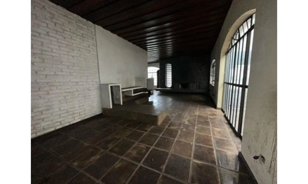 Casa em Curitiba, Jardim Botânico, Rua Engenheiro Rebouças, 740, PR. Área: 367m2 - imagem 0