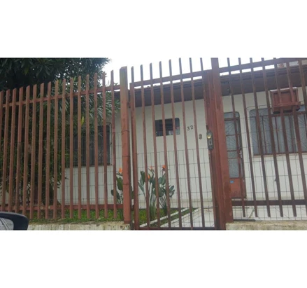 Casa em Lages, Universitário, Av. Marechal Castelo Branco 321, SC. Área: 188.82m2