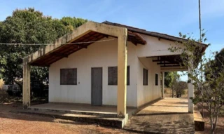 Imóvel 2898626 [''] - ['Fazenda Santa Rosa, s/nº, Antiga Fazenda Gado Bravo, Zona Rural, Buritis, MG, 38660-000 Condições para pagamento: à vista 100% do pagamento na emissão do CCV (Contrato de Compra e Venda) Considerações: Sobre o valor arrematado considerar + 7.0 % de comissão do leilão e + 1.0 % de taxa de serviços Pagimovel® a serem pagos pelos compradores. Exibir mais Informações adicionais Estas considerações estabelecem as condições aplicáveis à aquisição de imóveis com o Sicoob (VENDED
