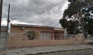Imóvel 2870727 ['8042700009840'] - ['RUA PROFESSORA IZABEL FLORES HUBE,N. 263 TERREO, URUSSANGUINHA - CEP: 88905-442, ARARANGUA - SANTA CATARINA'] ['Urussanguinha'] - ['Araranguá']/['SC'] - 1