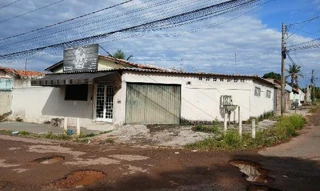 Imóvel 2794427 ['8444400348382'] - ['RUA 18,N. LT 02 QD 49 CS 01, PARQUE ESTRELA DALVA IX - CEP: 72853-049, LUZIANIA - GOIAS'] ['Parque Estrela Dalva'] - ['Luziânia']/['GO'] - 1