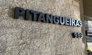 Imóvel 2718028 [''] - ['Rua Arthur Tomas, 999 e Avenida Paraná, 310, Apartamento 51 - Condomínio Edifício Pitangueiras, Zona 01, Maringá/PR, CEP 87013-250'] ['Zona 01'] - ['Maringá']/['PR'] - 1