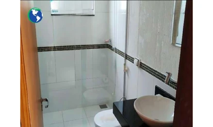 Casa em Brasília, Setor Habitacional Jardim Botânico, Rua 4, Quadra 8, Conjunto 40, Lote 10, Condomínio Solar de Brasília, Setor Habitacional Jardim Botânico, Brasília/DF - CEP: 71680-349, DF. Área: 252.18m2