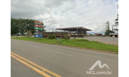 Casa em Córrego Fundo, , Rodovia MG-050, MG. Área: 5500m2