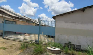 Imóvel 1697629 ['IDR177373'] - ["Rua 360, Quadra 541, Casa 03, Condomínio Residencial Kauan Cruz VII, Parque Estrela D'Alva X, Luziânia, GO, 72853-360"] [''] - ['Luziânia']/['GO'] - 1